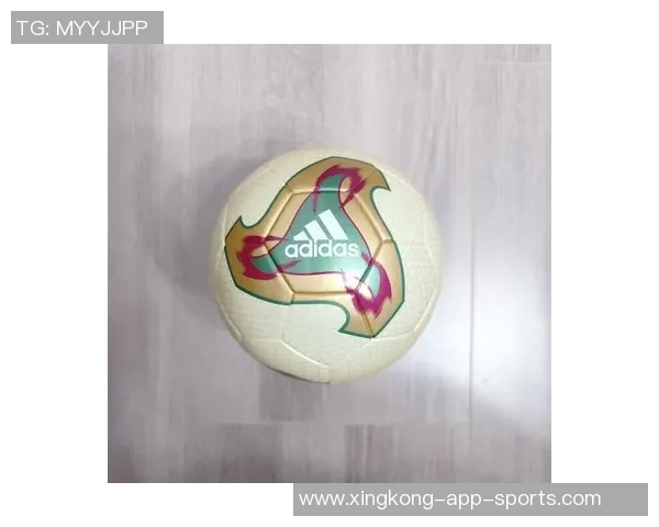 以球星风采为灵感打造的足球世界探秘,球场上展现个人魅力与团队协作的完美结合 以球星风采为灵感打造的足球世界探秘,球场上展现个人魅力与团队协作的完美结合