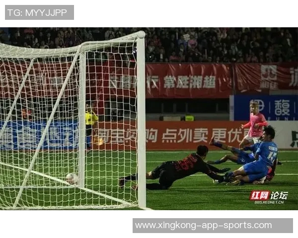 震撼球星巅峰对决全场过人精彩瞬间燃爆绿茵赛场